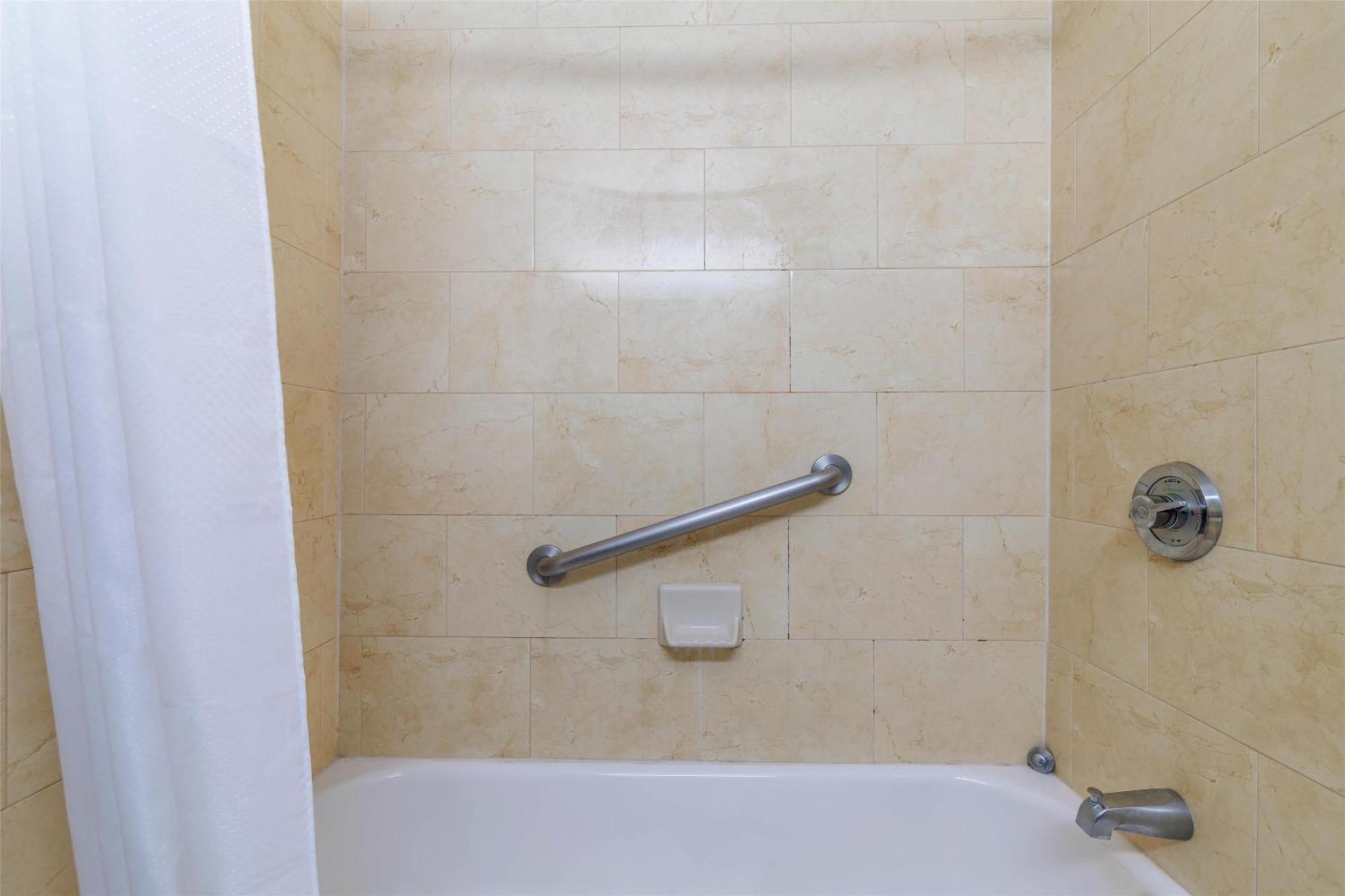 Motel 6 Dallas Tx Downtown Bagian luar foto